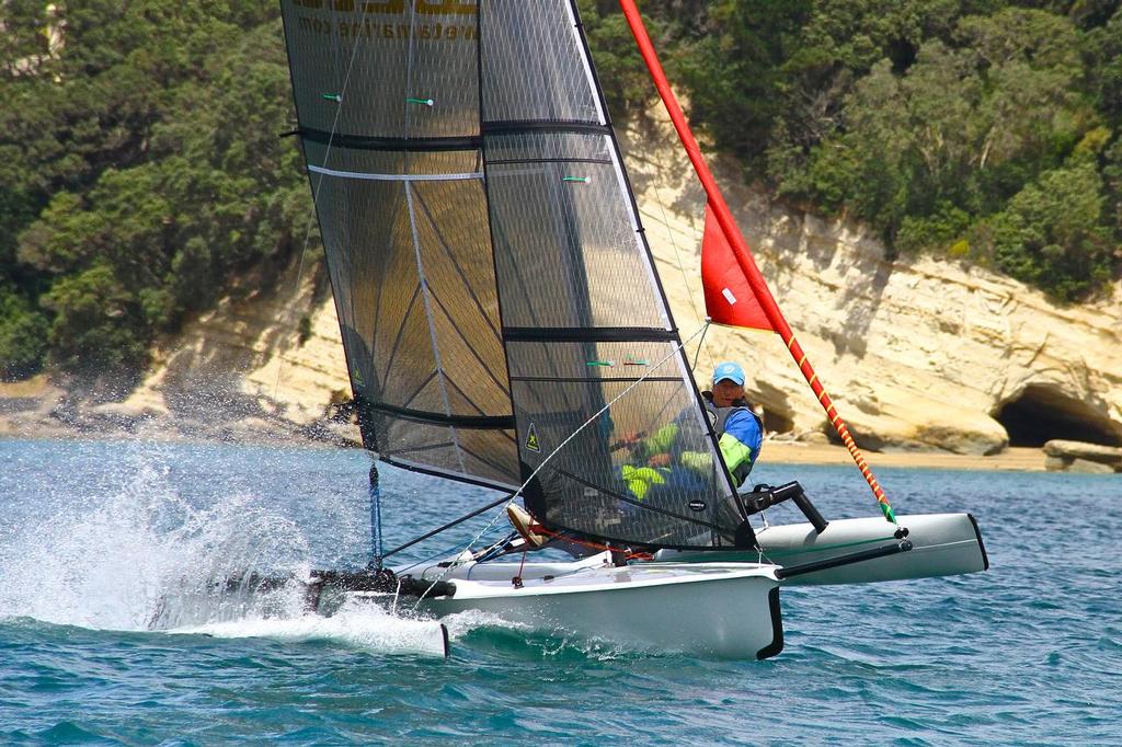 In footing mode upwind - Weta Boat Test, November 2013 © Richard Gladwell www.photosport.co.nz